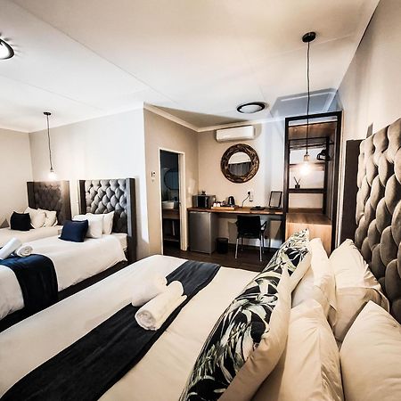B At Home Guest House Пит-Ретиф Экстерьер фото