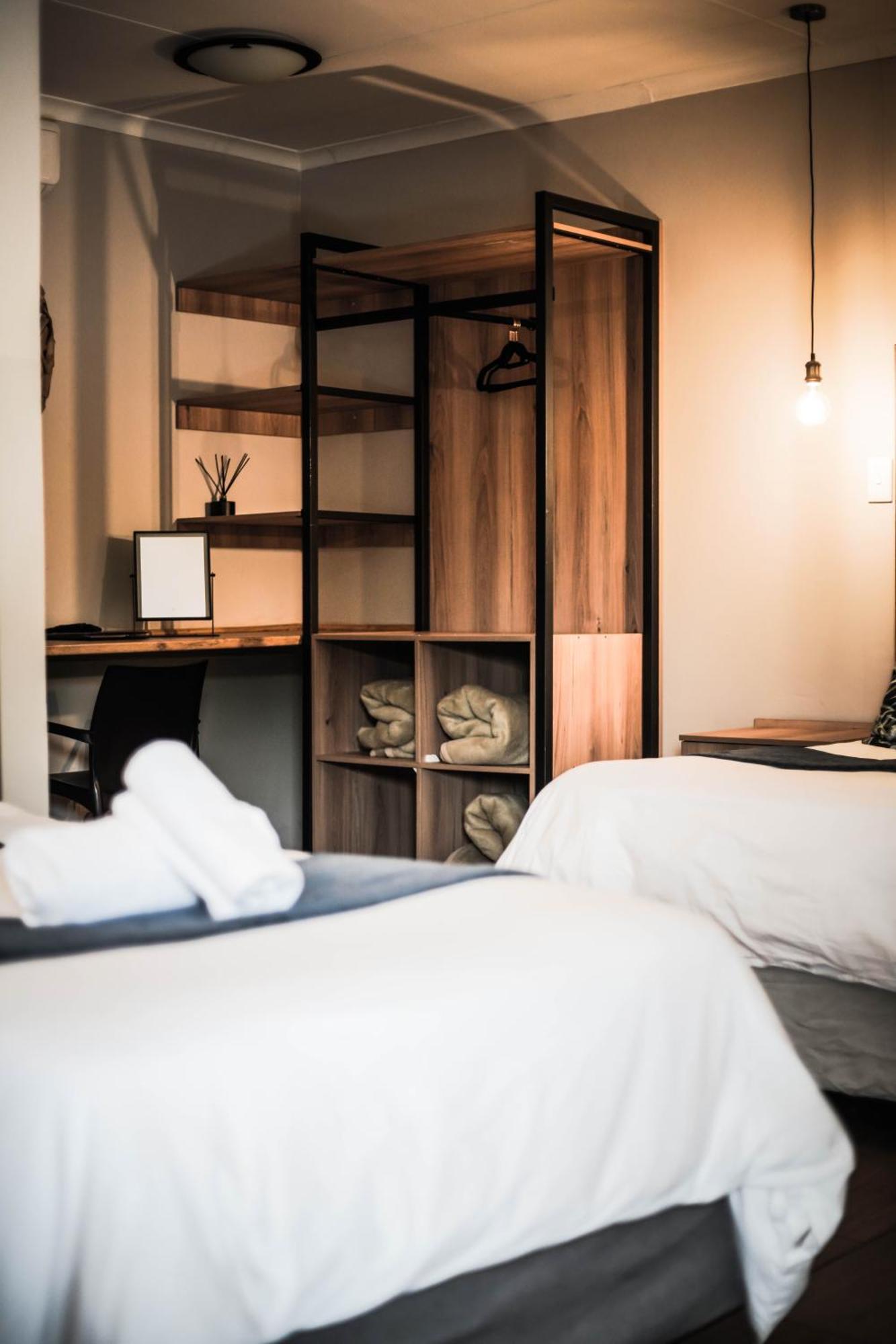 B At Home Guest House Пит-Ретиф Экстерьер фото