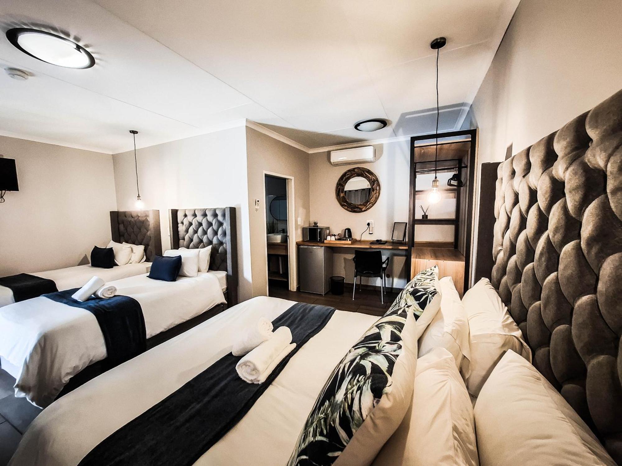 B At Home Guest House Пит-Ретиф Экстерьер фото