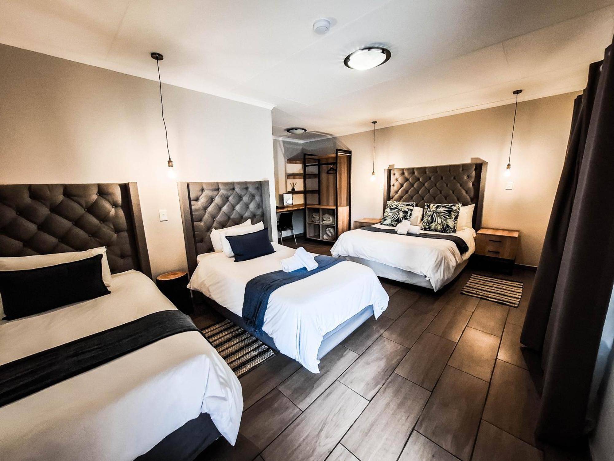 B At Home Guest House Пит-Ретиф Экстерьер фото