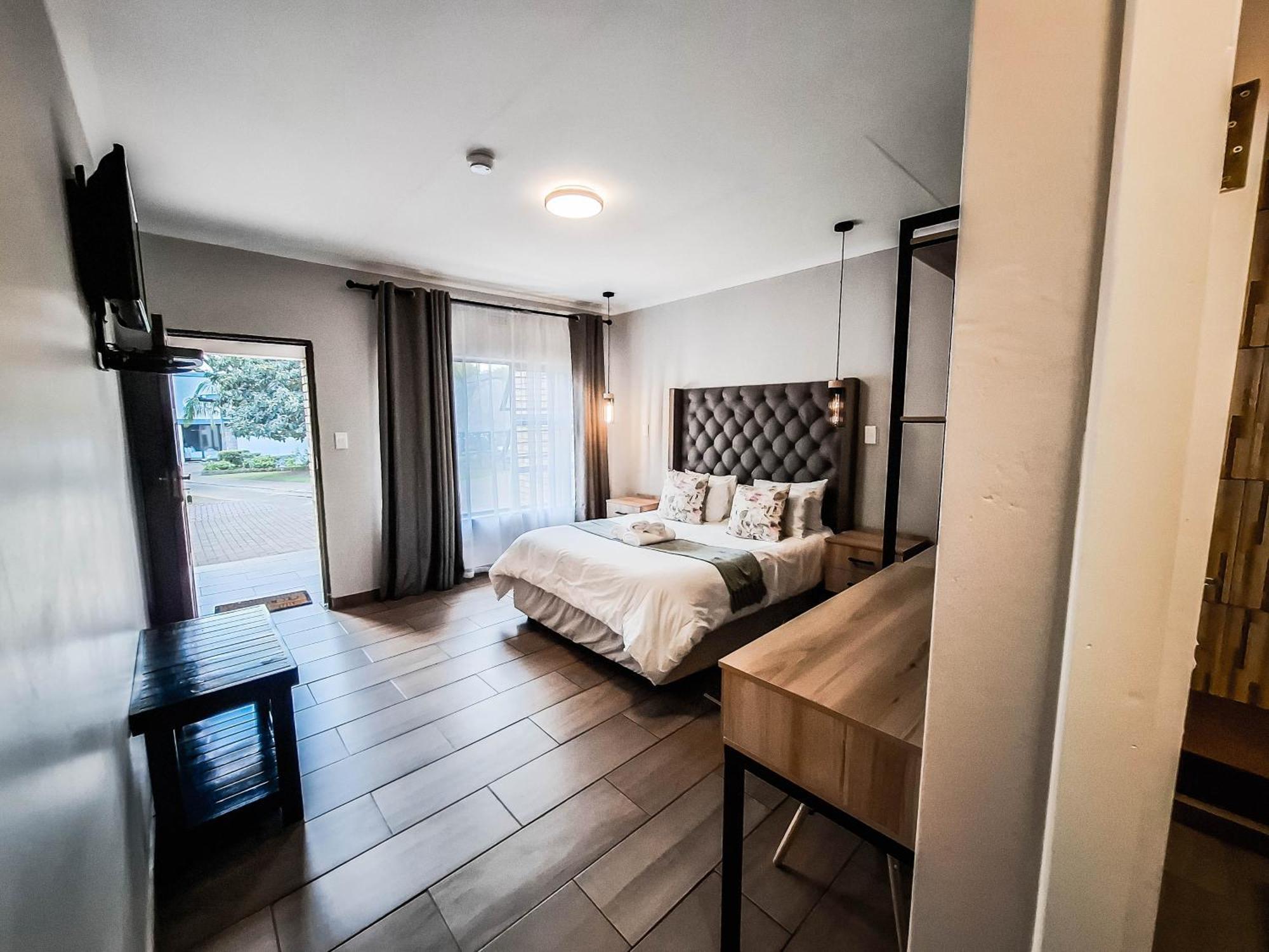 B At Home Guest House Пит-Ретиф Экстерьер фото