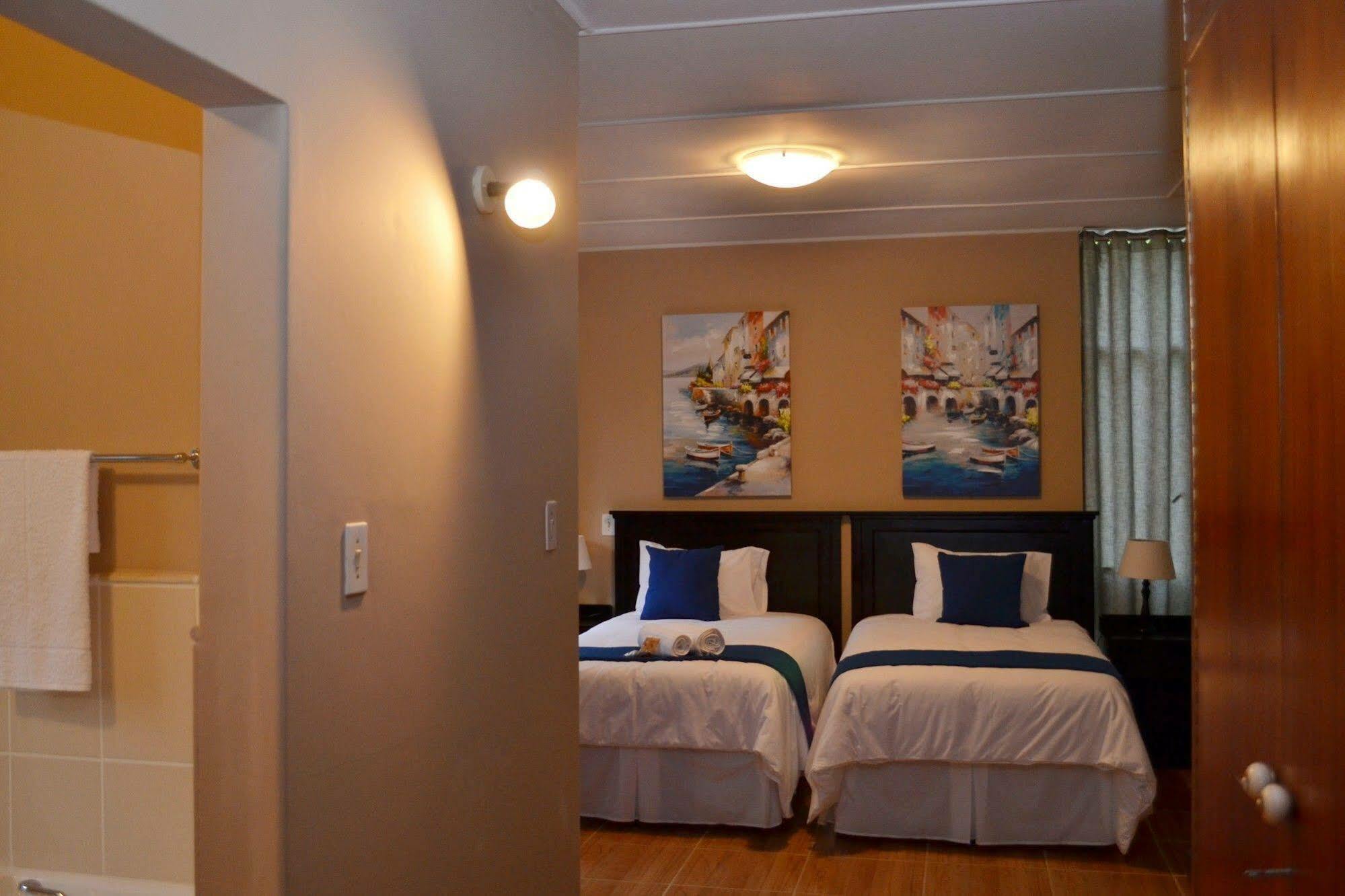 B At Home Guest House Пит-Ретиф Экстерьер фото
